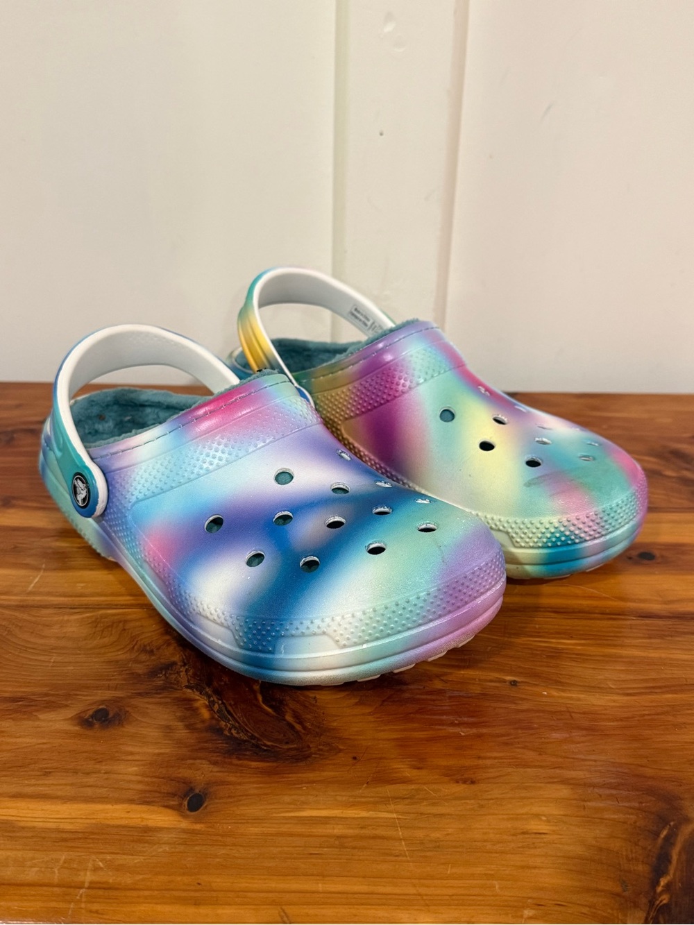 Crocs Rainbow Tie Dye Colorful Fur Lined Clogs
